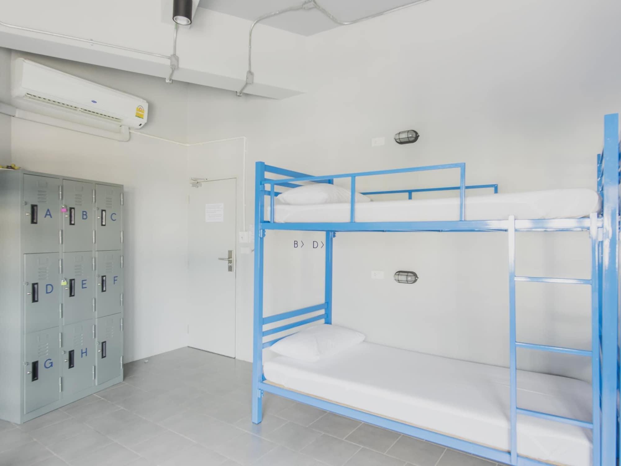 Loftel Station Hostel Бангкок Екстер'єр фото